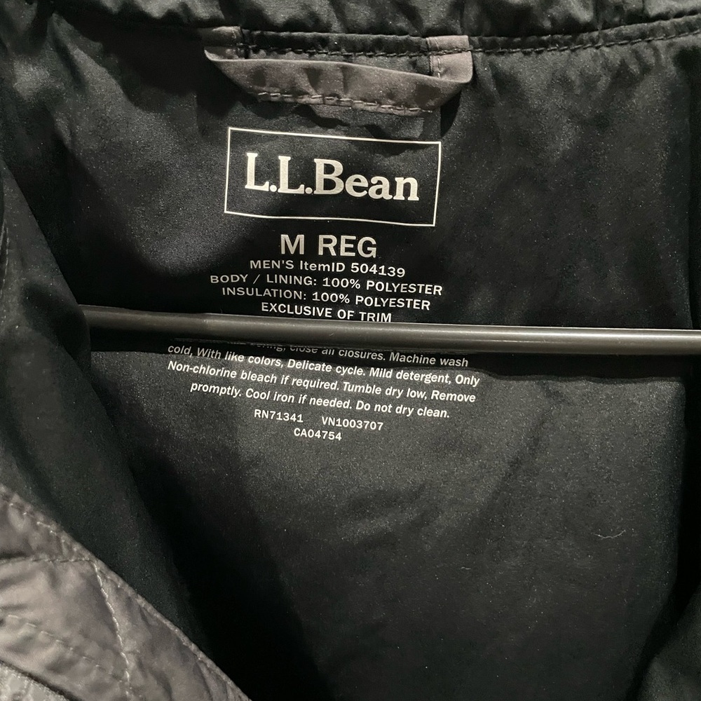 L.L. Bean Black Quilted Pullover - Picture 5 of 5